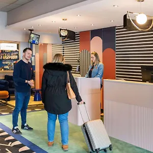 https://ibis-lyon-part-dieu-les-halles.hotels-rhonealpes.com